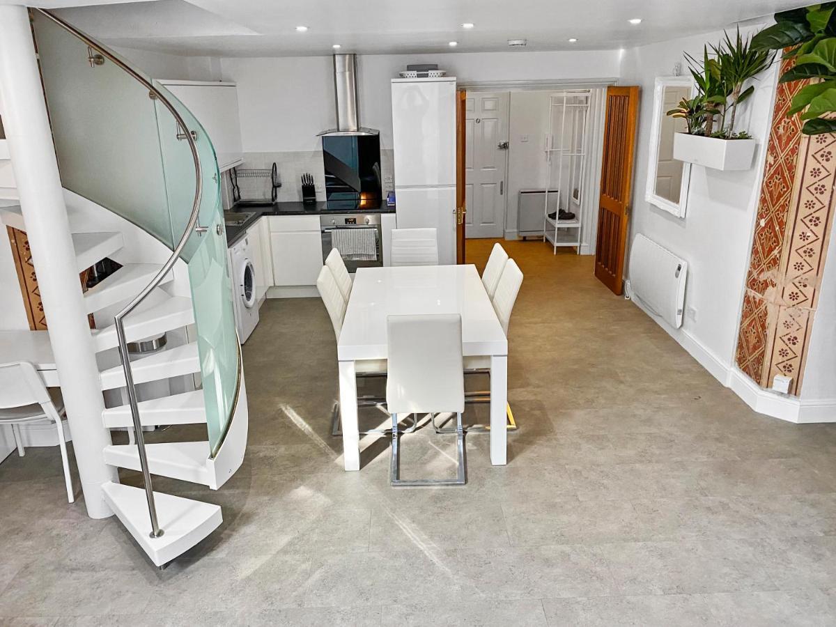 Rare 1-Bed Church Converted Apartment In Londra Dış mekan fotoğraf